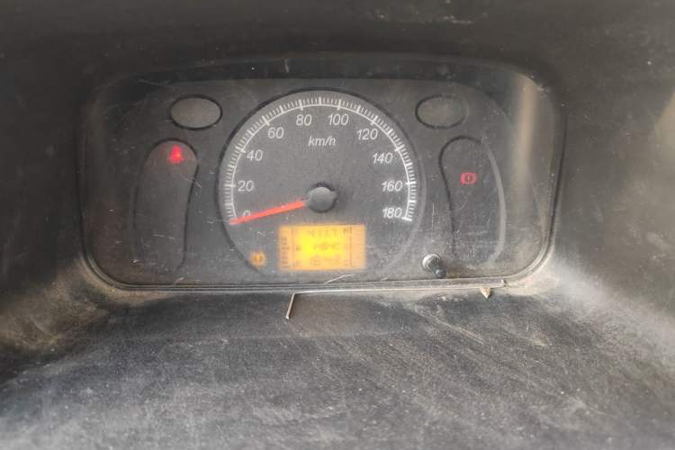 Used Wuling Zhiguang 2023 1.5L Practical Version 5/7 Seats Instrument Cluster