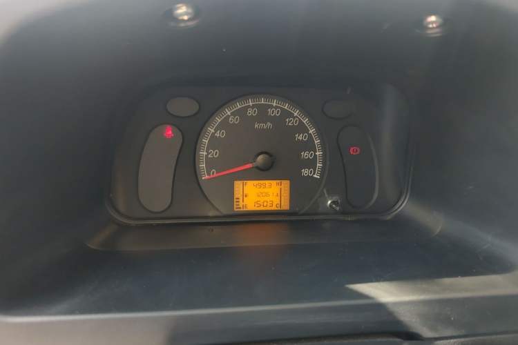 Used Wuling Zhiguang 2023 1.5L Practical Version 5/7 Seats Instrument Cluster