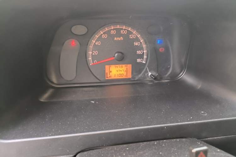 Used Wuling Zhiguang 2023 1.5L Practical Version 5/7 Seats Instrument Cluster
