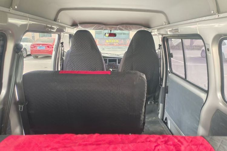 Used Wuling Zhiguang 2023 1.5L Practical Version 5/7 Seats Interior 2