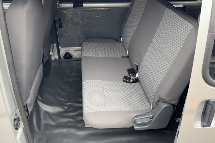 Used Wuling Zhiguang 2023 1.5L Practical Version 5/7 Seats Interior 2