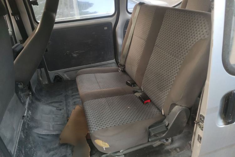Used Wuling Zhiguang 2023 1.5L Practical Version 5/7 Seats Interior 4