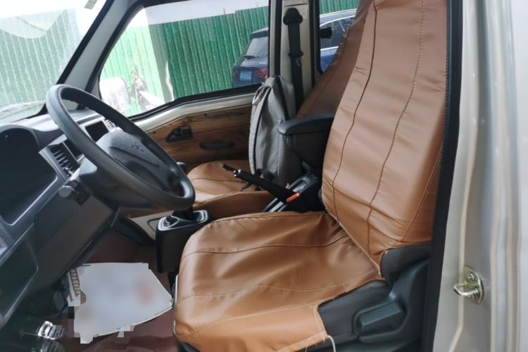 Used Wuling Zhiguang 2023 1.5L Practical Version 5/7 Seats Left Front Seat