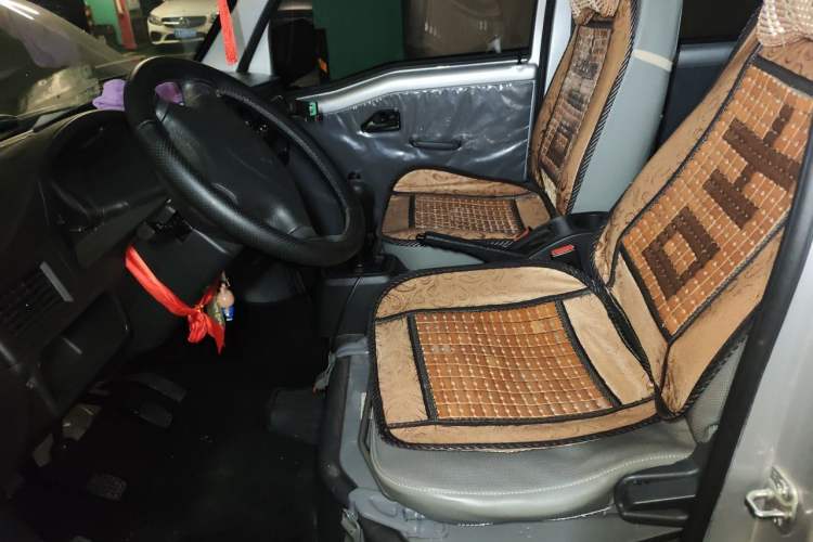 Used Wuling Zhiguang 2023 1.5L Practical Version 5/7 Seats Left Front Seat
