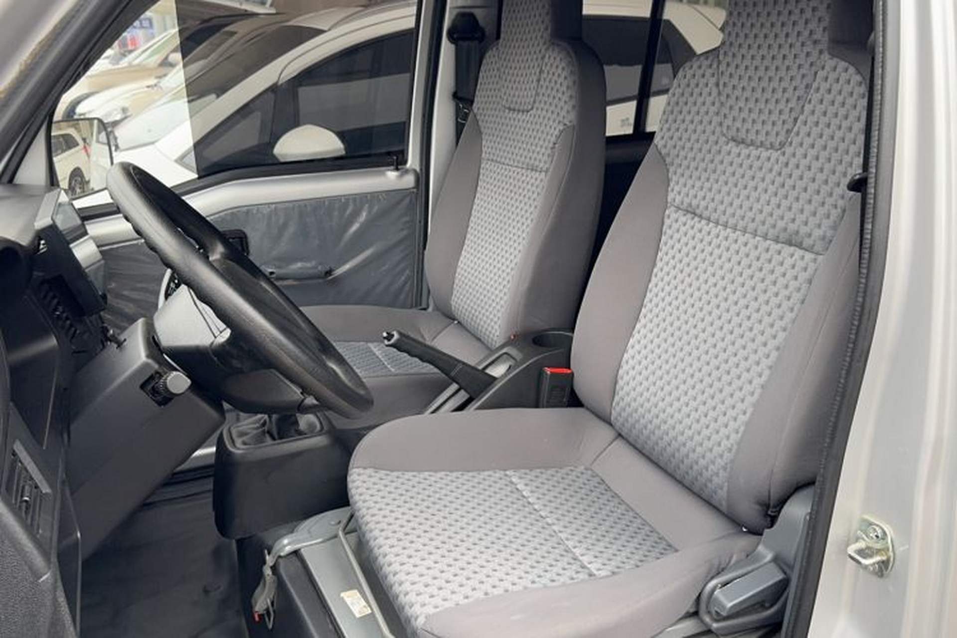 Used Wuling Zhiguang 2023 1.5L Practical Version 5/7 Seats Left Front Seat