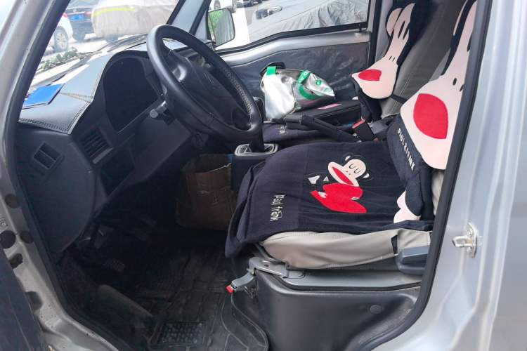 Used Wuling Zhiguang 2023 1.5L Practical Version 5/7 Seats Left Front Seat