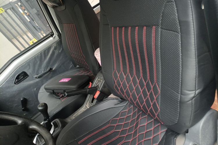 Used Wuling Zhiguang 2023 1.5L Practical Version 5/7 Seats Left Front Seat