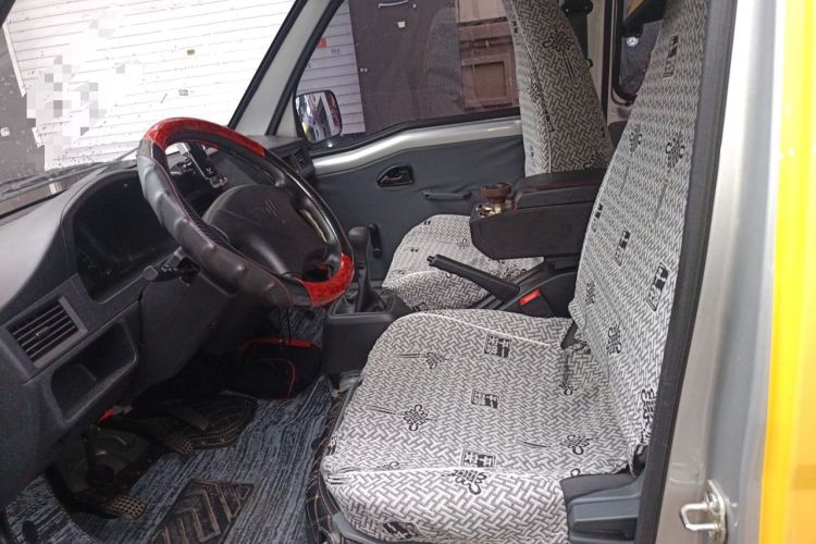 Used Wuling Zhiguang 2023 1.5L Practical Version 5/7 Seats Left Front Seat