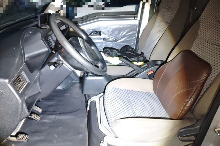 Used Wuling Zhiguang 2023 1.5L Utility Version with Enclosed Windows 2 Seats Left Front Seat