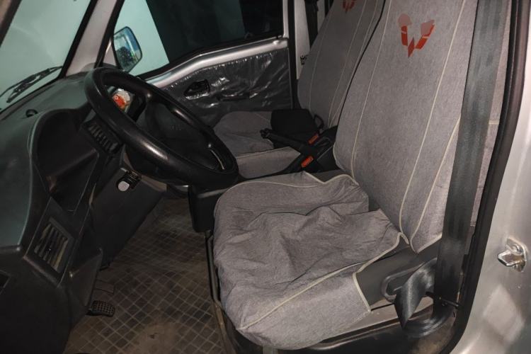 Used Wuling Zhiguang 2023 1.5L Practical Version 5/7 Seats Left Front Seat