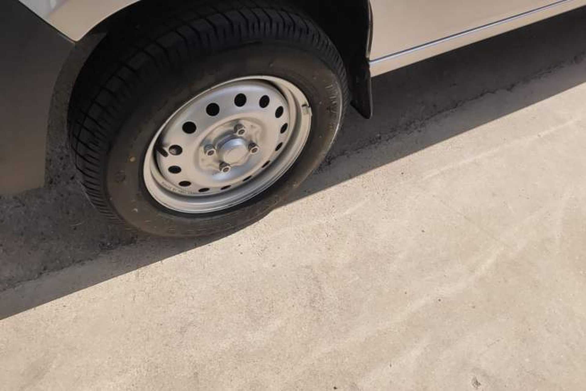Used Wuling Zhiguang 2023 1.5L Practical Version 5/7 Seats Left Front Wheel Hub