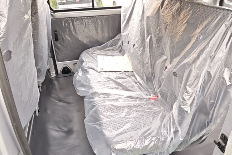 Used Wuling Zhiguang 2023 1.5L Practical Version 5/7 Seats Left Rear Seat