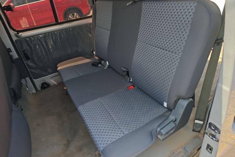 Used Wuling Zhiguang 2023 1.5L Practical Version 5/7 Seats Left Rear Seat