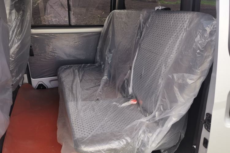 Used Wuling Zhiguang 2023 1.5L Practical Version 5/7 Seats Left Rear Seat