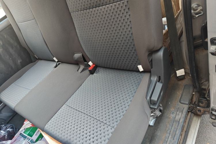 Used Wuling Zhiguang 2023 1.5L Practical Version 5/7 Seats Left Rear Seat