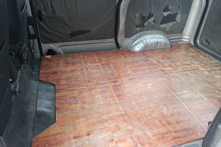 Used Wuling Zhiguang 2023 1.5L Practical Version 5/7 Seats Left Rear Seat