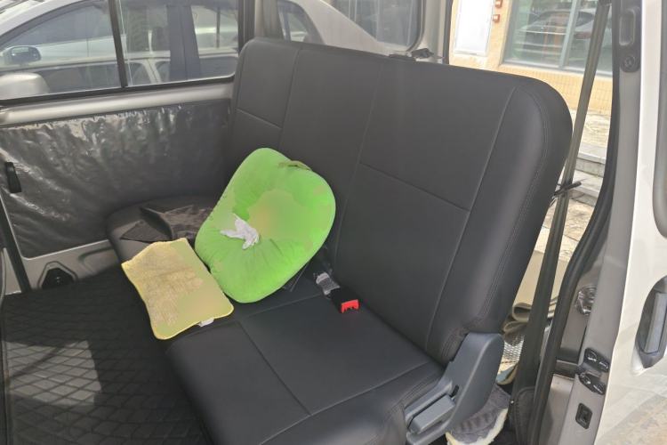Used Wuling Zhiguang 2023 1.5L Practical Version 5/7 Seats Left Rear Seat