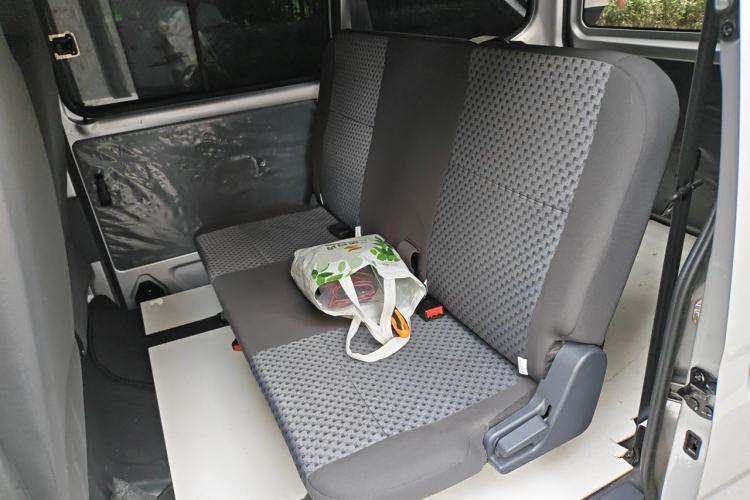 Used Wuling Zhiguang 2023 1.5L Practical Version 5/7 Seats Left Rear Seat