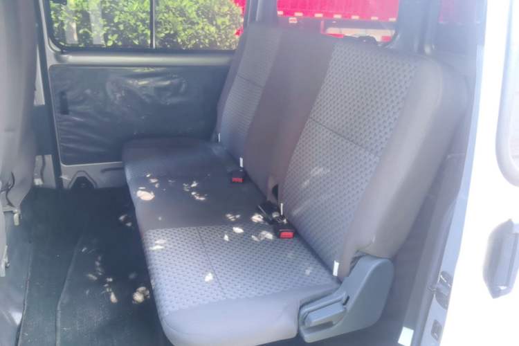 Used Wuling Zhiguang 2023 1.5L Practical Version 5/7 Seats Left Rear Seat