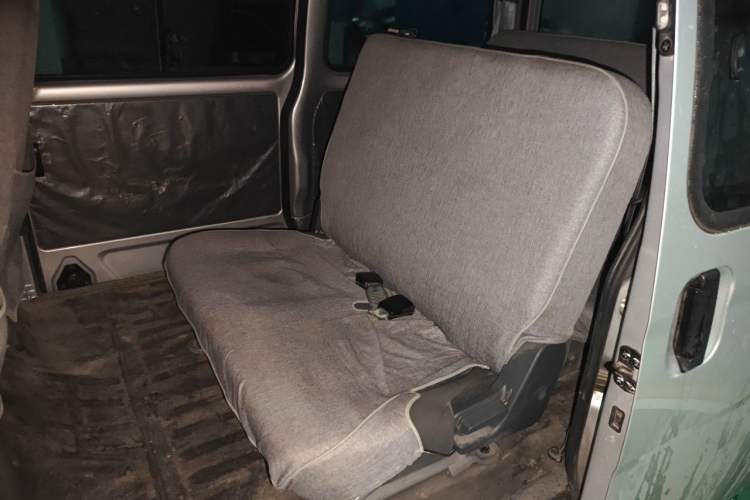 Used Wuling Zhiguang 2023 1.5L Practical Version 5/7 Seats Left Rear Seat