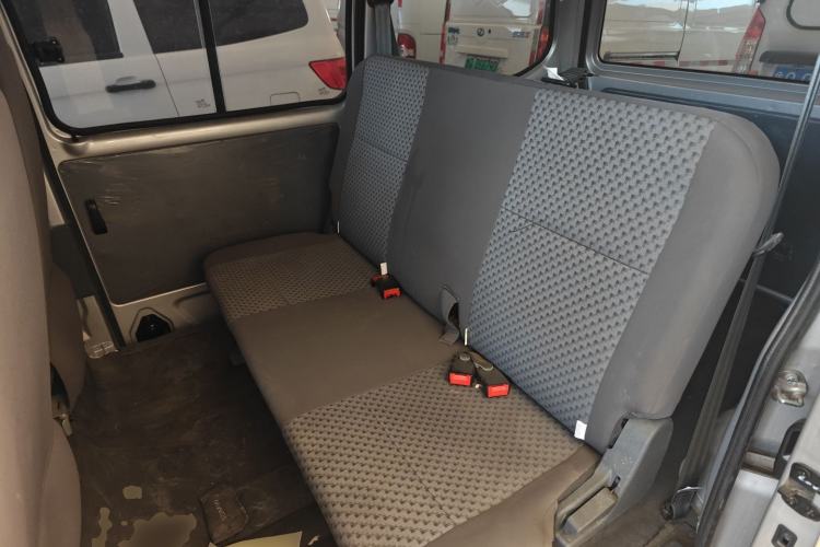 Used Wuling Zhiguang 2023 1.5L Practical Version 5/7 Seats Left Rear Seat