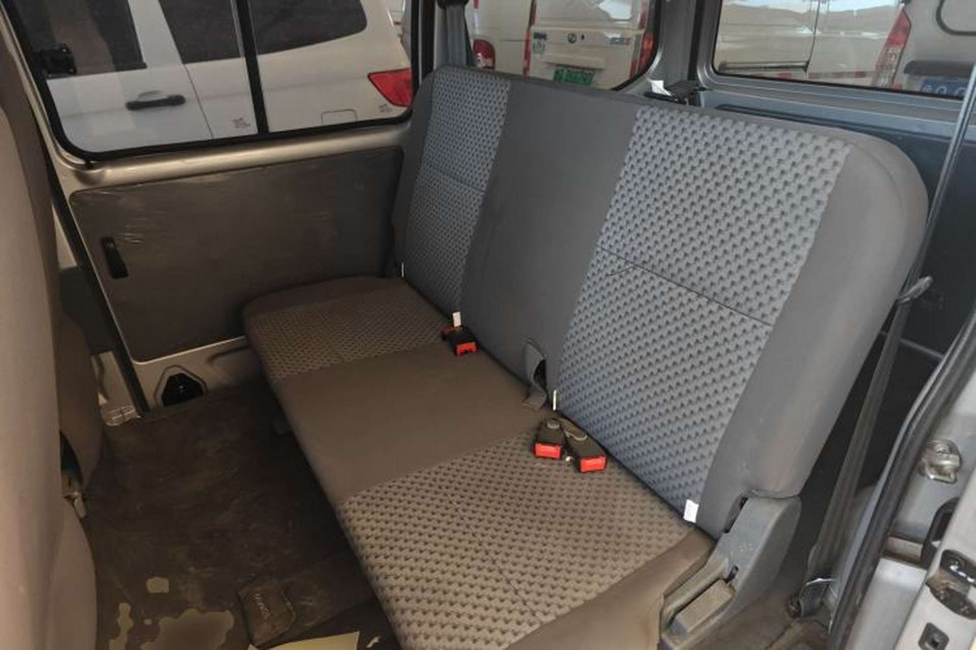 Used Wuling Zhiguang 2023 1.5L Practical Version 5/7 Seats Left Rear Seat