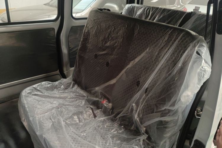 Used Wuling Zhiguang 2023 1.5L Practical Version 5/7 Seats Left Rear Seat