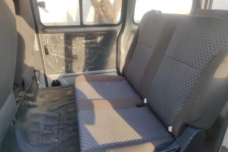 Used Wuling Zhiguang 2023 1.5L Practical Version 5/7 Seats Left Rear Seat
