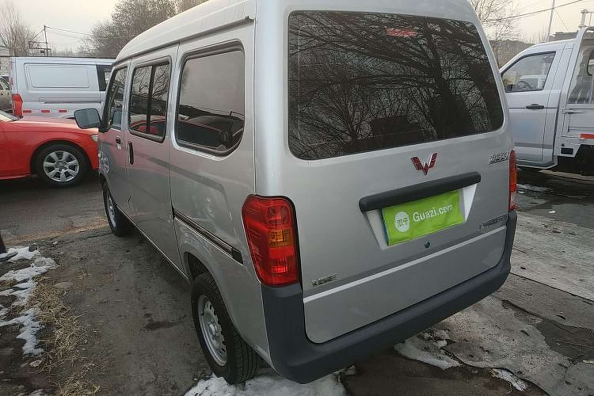 Used Wuling Zhiguang 2023 1.5L Practical Version 5/7 Seats Left Side