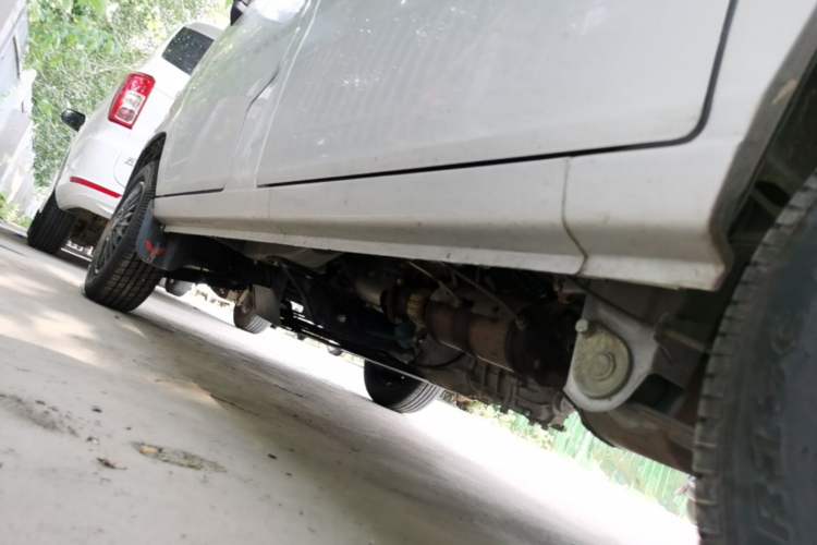 Used Wuling Zhiguang 2023 1.5L Practical Version 5/7 Seats Left Side Sill