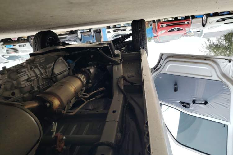 Used Wuling Zhiguang 2023 1.5L Practical Version 5/7 Seats Left Side Sill