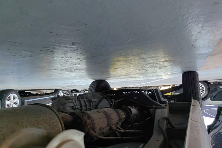 Used Wuling Zhiguang 2023 1.5L Practical Version 5/7 Seats Left Side Sill