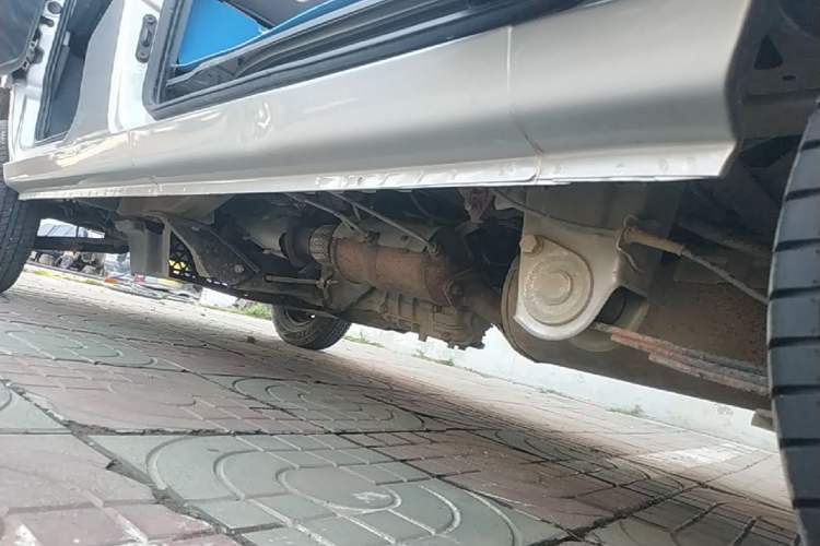 Used Wuling Zhiguang 2023 1.5L Practical Version 5/7 Seats Left Side Sill