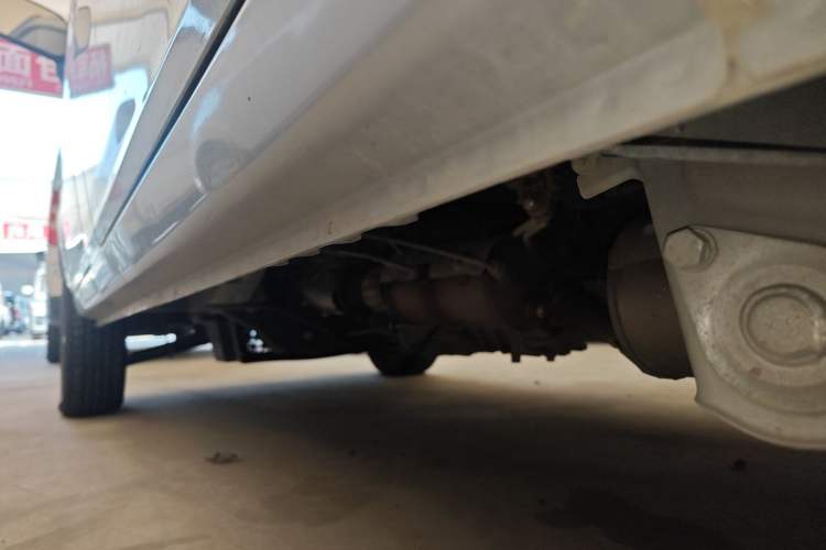 Used Wuling Zhiguang 2023 1.5L Practical Version 5/7 Seats Left Side Sill