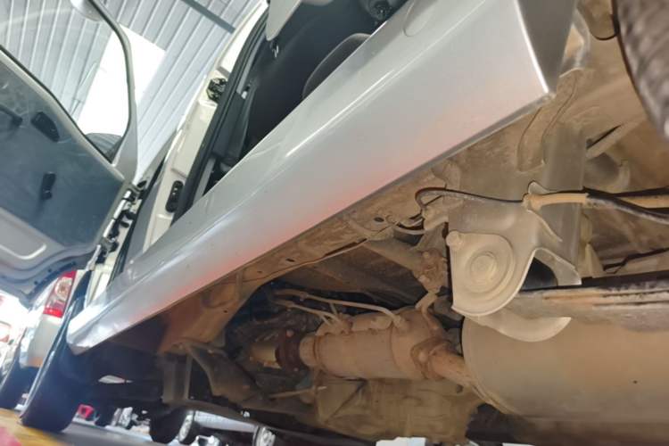 Used Wuling Zhiguang 2023 1.5L Practical Version 5/7 Seats Left Side Sill