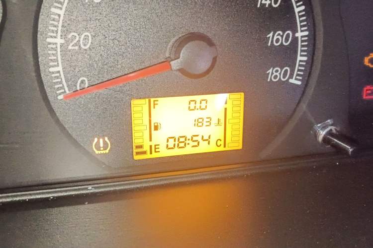 Used Wuling Zhiguang 2023 1.5L Practical Version 5/7 Seats Odometer Close Up