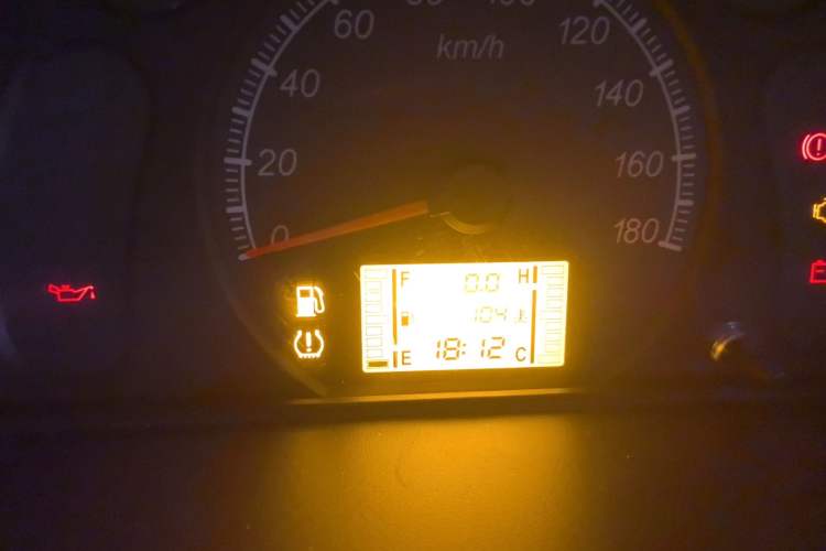 Used Wuling Zhiguang 2023 1.5L Practical Version 5/7 Seats Odometer Close Up