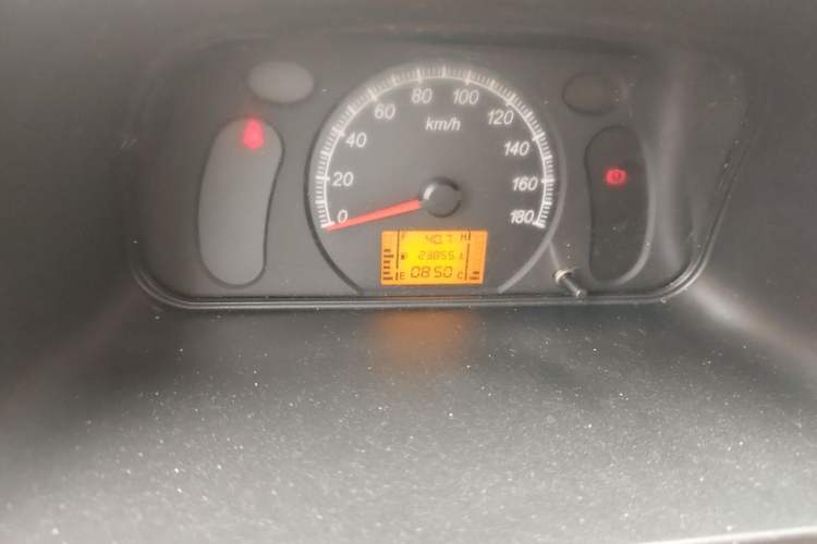Used Wuling Zhiguang 2023 1.5L Practical Version 5/7 Seats Odometer Close Up