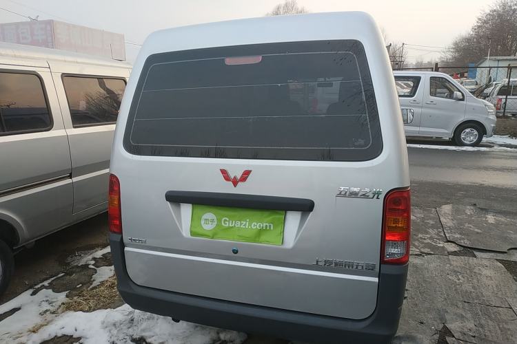 Used Wuling Zhiguang 2023 1.5L Practical Version 5/7 Seats Rear