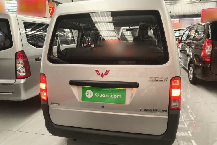 Used Wuling Zhiguang 2023 1.5L Practical Version 5/7 Seats Rear