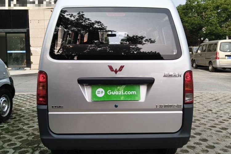 Used Wuling Zhiguang 2023 1.5L Practical Version 5/7 Seats Rear