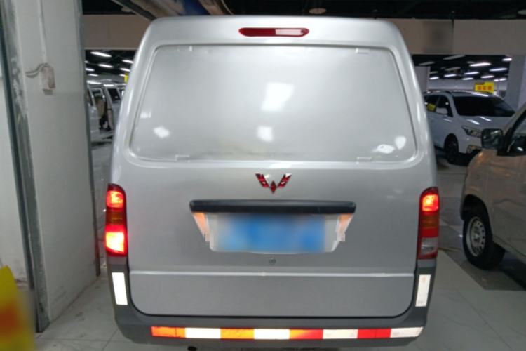 Used Wuling Zhiguang 2023 1.5L Utility Version with Enclosed Windows 2 Seats Rear