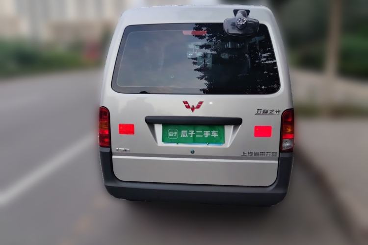 Used Wuling Zhiguang 2023 1.5L Practical Version 5/7 Seats Rear