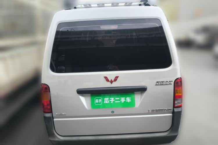 Used Wuling Zhiguang 2023 1.5L Practical Version 5/7 Seats Rear