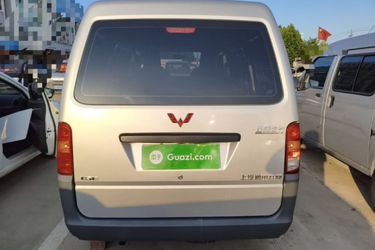 Used Wuling Zhiguang 2023 1.5L Practical Version 5/7 Seats Rear