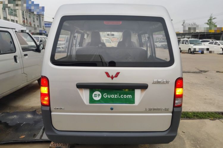 Used Wuling Zhiguang 2023 1.5L Practical Version 5/7 Seats Rear