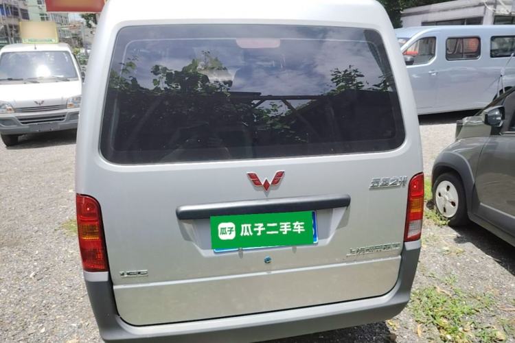 Used Wuling Zhiguang 2023 1.5L Practical Version 5/7 Seats Rear