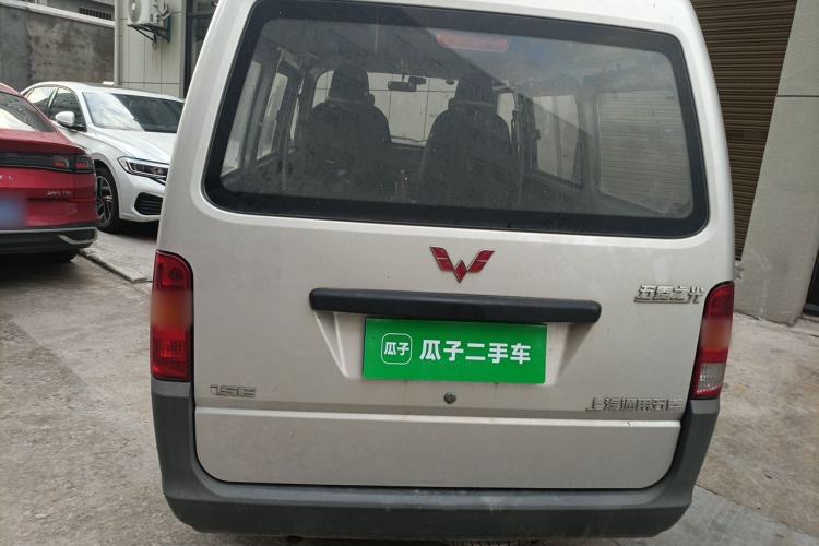 Used Wuling Zhiguang 2023 1.5L Practical Version 5/7 Seats Rear