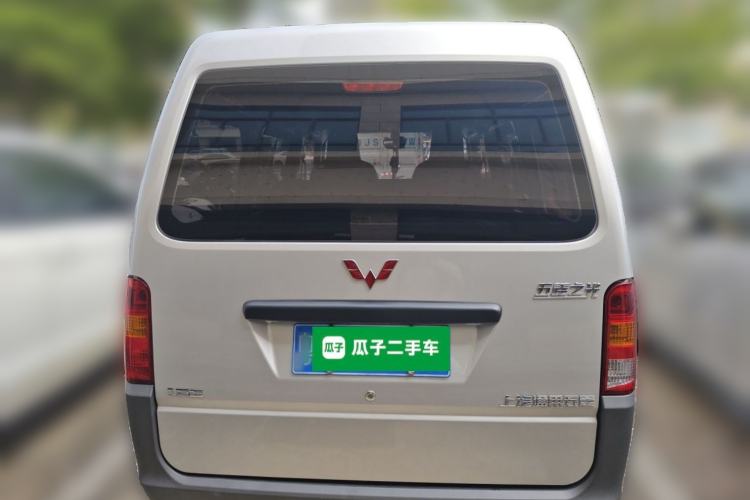Used Wuling Zhiguang 2023 1.5L Practical Version 5/7 Seats Rear