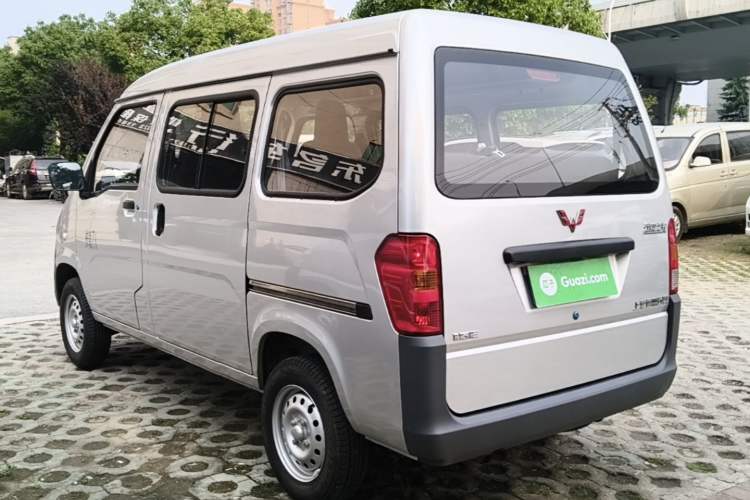 Used Wuling Zhiguang 2023 1.5L Practical Version 5/7 Seats Rear Left 45 Deg